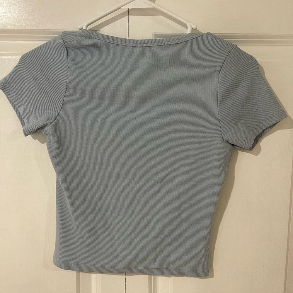 💙Essentials button up tee - Picture 3 of 3